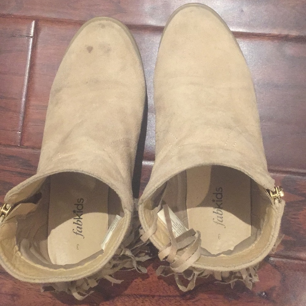 Taupe boots with tassels